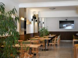 Hostal Mallorca, בית הארחה בסאן אנטוניו