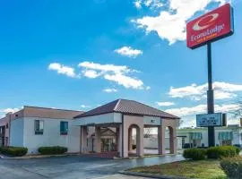 Econo Lodge & Suites Clarksville