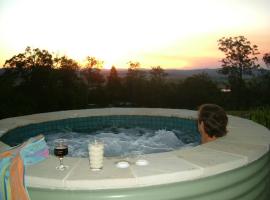 Wallaby Ridge Retreat, hotel in Mount Tamborine