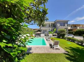 Camere da Mirella, ξενοδοχείο στη Λατζίζε