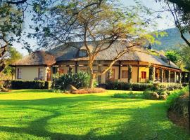 Wildnut Lodge and Game Farm, hotel v mestu Louis Trichardt