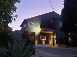 Village Cascais Guest House、カスカイスのホテル