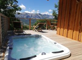 Ma Cabane des Hautes-Alpes, khách sạn spa ở Saint-Julien-en-Champsaur