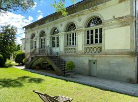 Gite Les Buis de Saint Martin, hotel v mestu Marssac-sur-Tarn