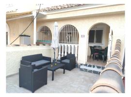 BUNGALOW ACOGEDOR EN GRAN ALACANT, hotel a Gran Alacant