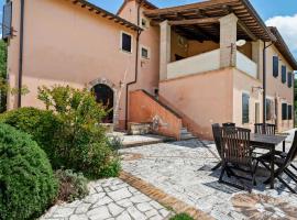 Farmhouse in Montoro near Montoro Castle, Hotel in Narni