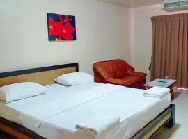 เดอะ มอนทานา ลอดจ์ สาทร