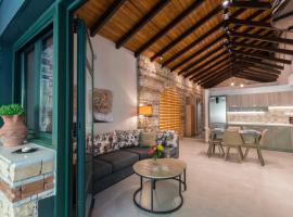 Casa Leone, cosy apartment overlooking the square, hotel v destinaci Spílion