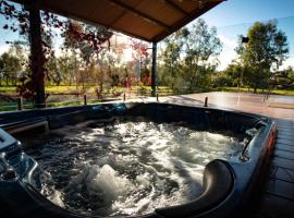 Carriages Spa Retreat, vacation home in Echuca
