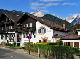 Weidegg - Hotel Garni, hotel sa Garmisch-Partenkirchen