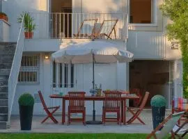Beach Golf & Garden House