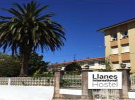 Llanes International Hostel, albergue en Póo