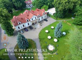 Dwór Prezydencki Boutique Hotel & SPA, hotel v destinaci Tarnów
