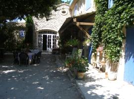 L'Oustau de Mistral, hotel in Eyragues