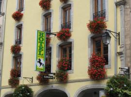 Hotel Cheval De Bronze, hotel di Remiremont