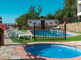 Alojamientos Rurales Los Macabes, hotel sa bazenima u gradu Alpujarra De La Sierra