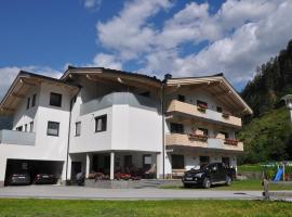 Gästehaus Holaus, hotell nära Ebenwald, Mayrhofen