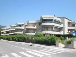 Studio de 27 m² + 70 m² de jardin à 100 m des plages