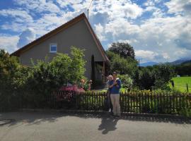 Viesnīca Ferienwohnung Belchenblick pilsētā Štaufene Breisgavā