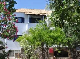 Ifigenia's Apartments