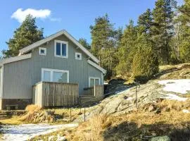 3 Bedroom Lovely Home In Strömstad