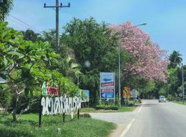 Haad Somboon House, resort em Bang Saphan