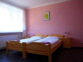 Penzion U Dvou lip, hotel com spa em Drnholec