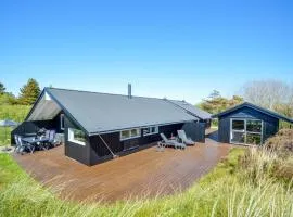 4 Bedroom Pet Friendly Home In Rømø