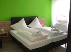 Hotel Unter den Linden, hotell i Kierspe