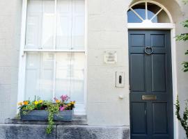 The Butler's House, hotel in zona Laurel & Hardy Museum, Ulverston