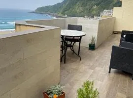 BrisasVTsansebastian In Zurriola Beach, Penthouse, sea views