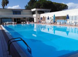 Belvedere Hotel Club, hotell i Belvedere Marittimo