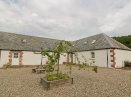 Lon Cottage, hotel with parking in Clunie