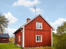 2 Bedroom Stunning Home In Ödeshög, hotel v destinaci Ödeshög
