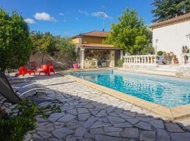 Nice Home In Murviel-les-bziers With 3 Bedrooms, Wifi And Outdoor Swimming Pool, hotel in Murviel