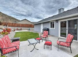 Saddle Rock East Wenatchee Home Less Than 3 Miles to Town, hotel in Wenatchee