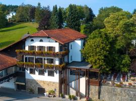 Landhotel Gottinger, hotell i Waldkirchen