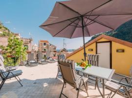 Bouganville Holiday house Amalfi, hotelli Amalfissa