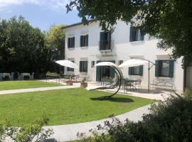 Relais Villa Selvatico, cheap hotel in Roncade