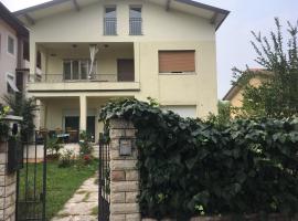 I tulipani flat, hotel with parking in bedizzole