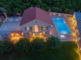 Villa Rodoula in Mystras, hotel with pools in Sparta