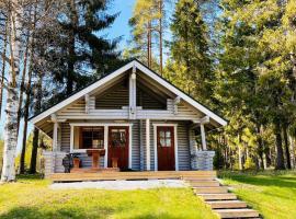 Huhtaniemen Mökkikylä, hotel in Veteli