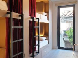 Broz Hostel, cheap hotel in Granada