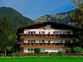 Tirolerhaus, günstiges Hotel in Walchsee