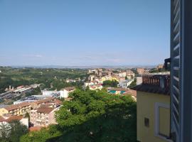 Casa di Alfredo Affittacamere, hotell i Siena