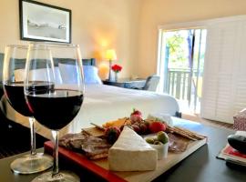 The Olympia Lodge, hotel em Pacific Grove