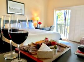 The Olympia Lodge, hotel v destinaci Pacific Grove