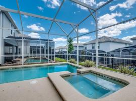 Stylish Home wPrivate Pool&Spa, near Disney, villa in Davenport