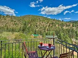 Cozy CO Rocky Mountain Retreat Near Pikes Peak!