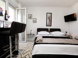 Apartments ITD, hotel in Trogir
